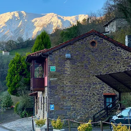 Aires Del Aramo * La Vara (Riosa, Asturias)