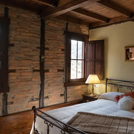 Aires Del Aramo * La Vara (Riosa, Asturias)